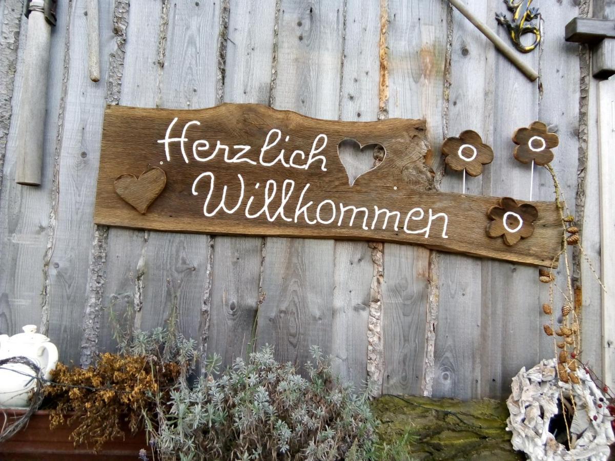 Ferienwohnung Bienwald Mit Pool Fuer 4 - 6 Personen Mit 3 Schlafzimmern Apartment Grobitz