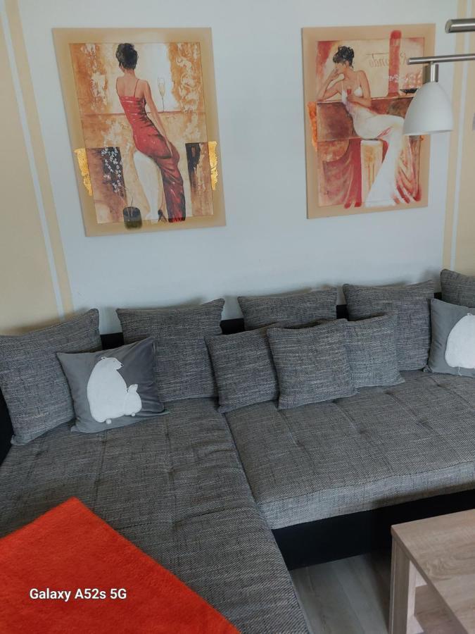 Ferienwohnung Bienwald Mit Pool Fuer 4 - 6 Personen Mit 3 Schlafzimmern Grobitz